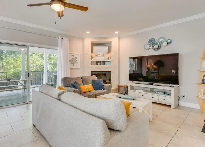 Beaches, Fishing & More! Sleek In *