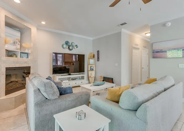 Holiday home Beaches, Fishing & More! Sleek In Pensacola