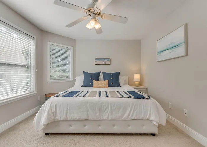 Holiday home Beaches, Fishing & More! Sleek In *