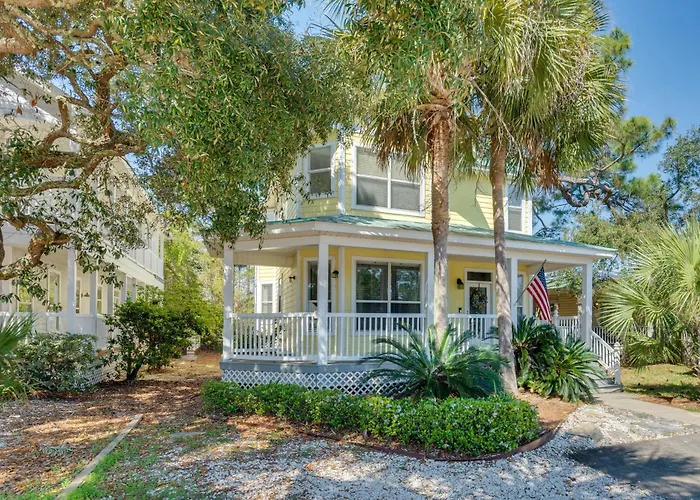 Beaches, Fishing & More! Sleek In Holiday home *